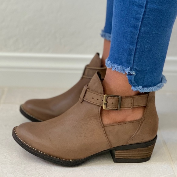 Distressed Leather Boho Chic Cut Out Ankle Bootie - Picture 2 of 6